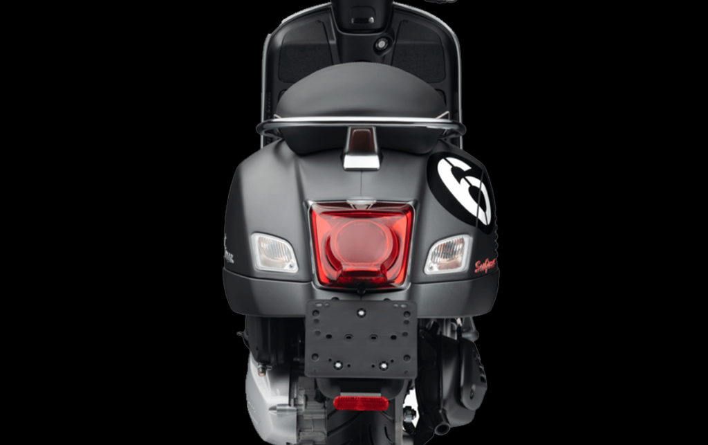 เวสป้ารุ่น Vespa GTS300 จัดจำหน่ายโดยเวสป้า มีนบุรี
